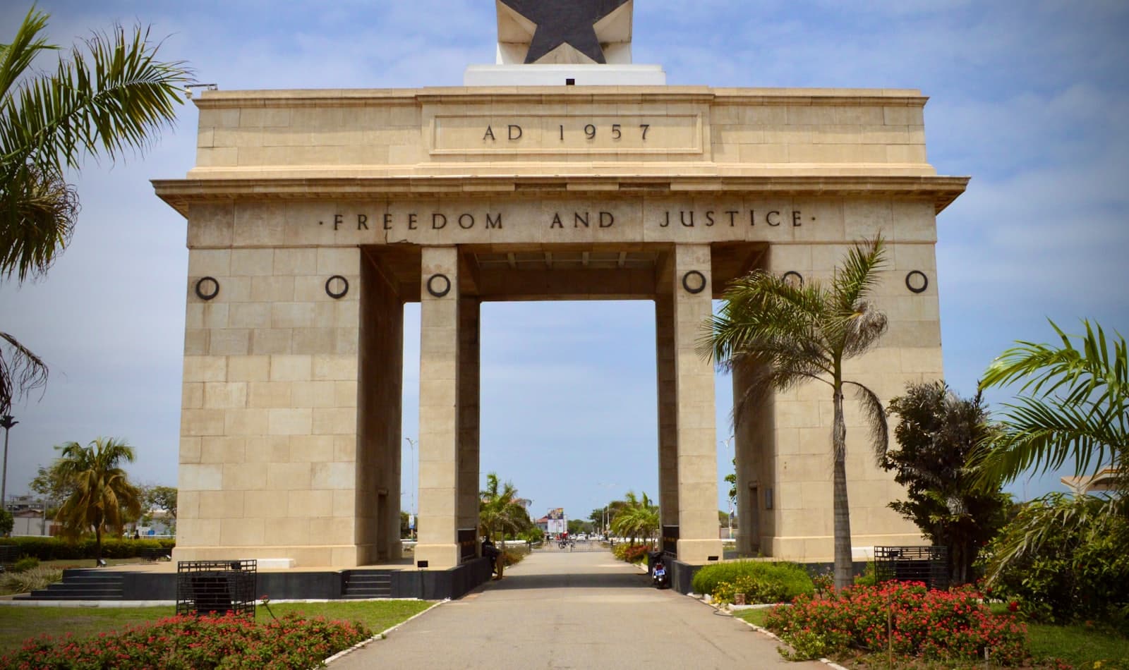 the forts along Cape Coast